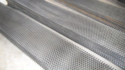 【腳踩鋼板網(wǎng)板厚3mm-8mm孔徑30*60MM-50*100MM】價格,廠家,圖片,金屬板網(wǎng),安平縣萊邦絲網(wǎng)制品-