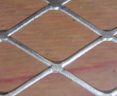 【供應鋼板網(wǎng) 鋼板網(wǎng)腳踏網(wǎng) 護坡鋼板網(wǎng)】價格,廠家,圖片,金屬板網(wǎng),安平縣君泰絲網(wǎng)制品廠-