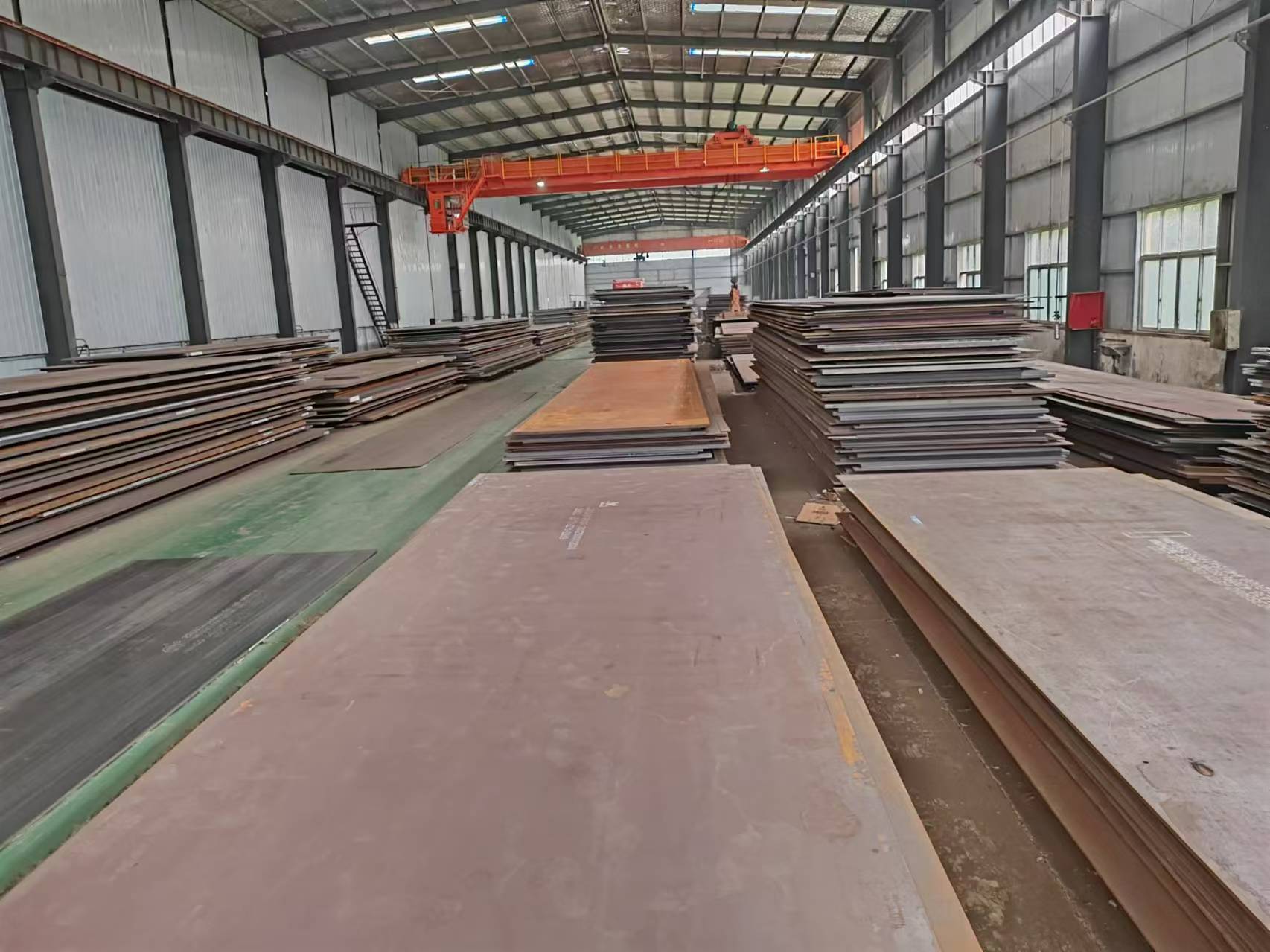 mn13高錳耐磨鋼板現(xiàn)貨供應|抗沖擊硬化 礦山/建材專用 支持切割加工_